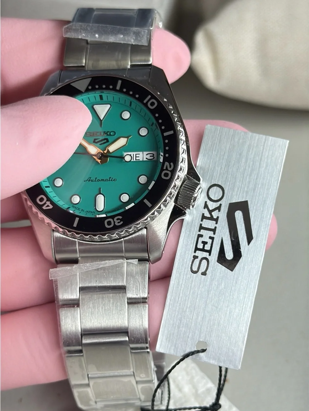 Seiko Mint Green Dial Stainless Steel Dive Watch